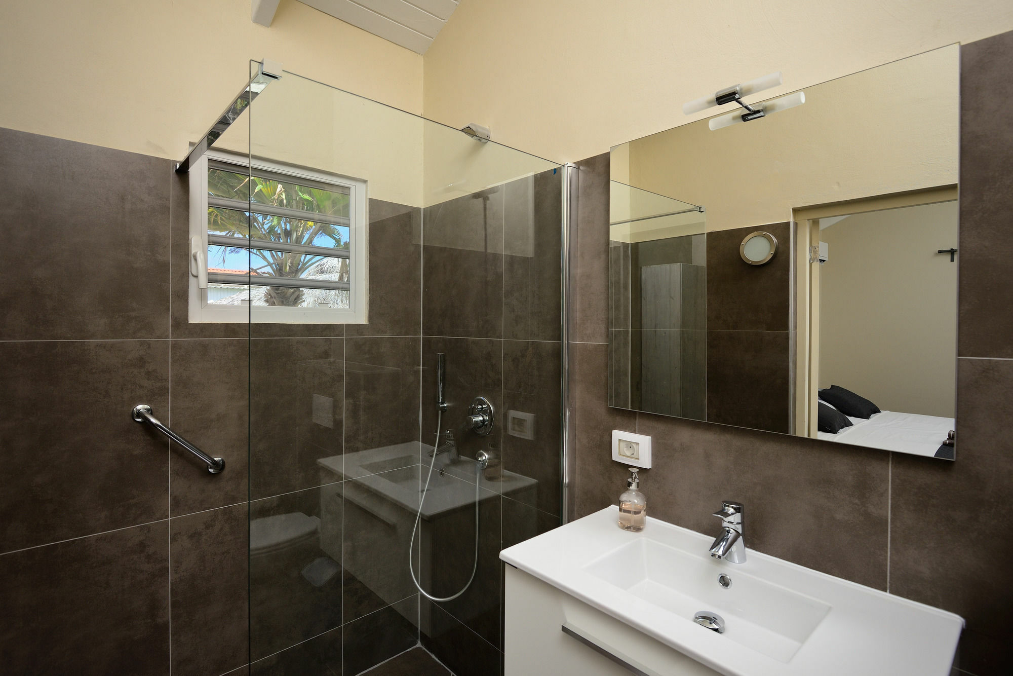 All Seasons Apartments Kralendijk  Bagian luar foto